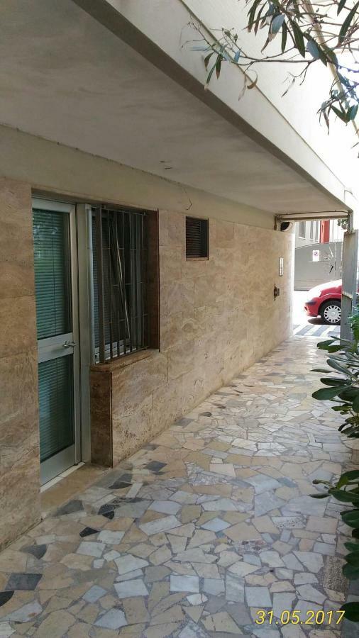 Monolocale Via Leopardi Hotel Pescara Exterior photo